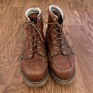 Mens thorogood boots size 11
